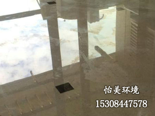 石材返堿